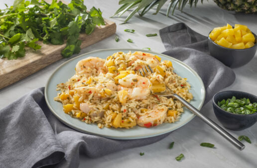 Thai-Fried-Rice-with-Pineapple-and-Shrimp
